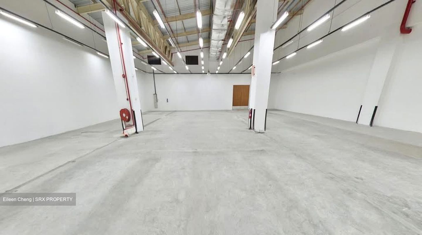 Toh Guan Road East (D22), Warehouse #574075781